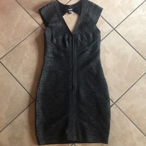 Black faux leather BEBE bandage dress w/ zipper💕